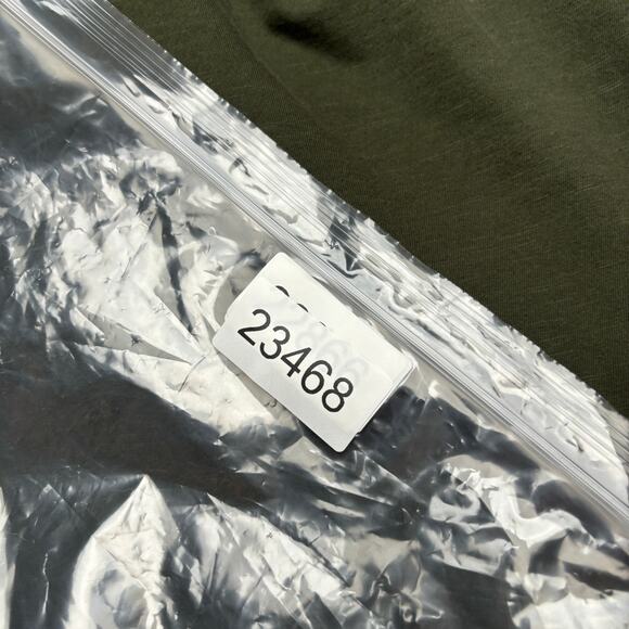 Buck Mason Slub Curved Hem T Shirt Men's M Quiet Luxury Americana - Picture 9 of 9